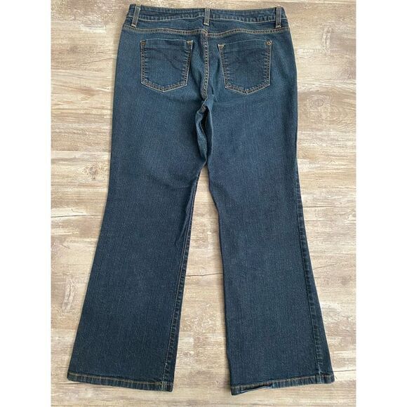 DKNY SOHO Petite Boot Cut Denim Jeans Women’s Size 14L - Picture 5 of 6